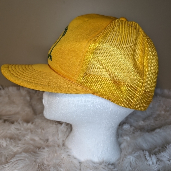 1992 WIAA TRUCKER HAT Adjustable Snap Back Ringed Brim VINTAGE WISCONSIN - Picture 4 of 12